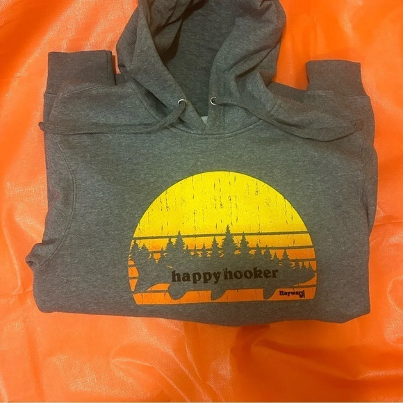 Men’s fishing hoodie “happy hooker” from Wisconsin size  S (very large size S) - Picture 2 of 4